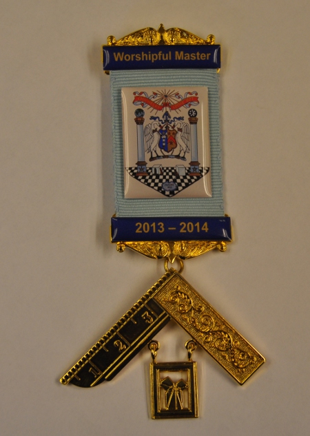 Craft Past Masters Breast Jewel - Gilt with Bespoke Resin Crest